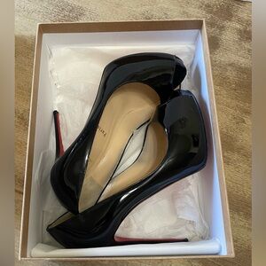 Christian Louboutin Women’s Heels Very Prive Patent Black 38.5 Shoes
With Box